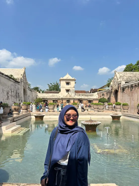 Amrilly Aningrum